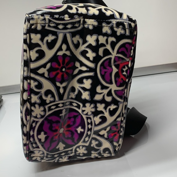 Vera Bradley Insulated Lunch Bag Scroll Medallion Print - Picture 5 of 7